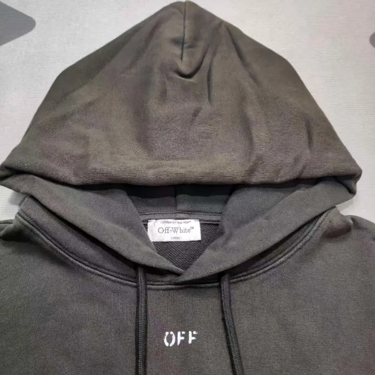 Top tested version OFF oil painting old man WHITE hooded sweatshirt OW jacket hoodie oversize same style for male and female couples celebrities. As a street fashion art in the luxury ranks, off white has always attracted many fans with its classic logo and trendy creativity. Not only is it an understanding of fashion, off white also intuitively reflects ♻️ environmental awareness in many works, and treats the world gently.  The kangaroo pocket adopts a special machine crimping process with externally shaped wiring. The brim of the hat is designed with threads, which is the first thing to look at when appraising.   The fabric is made of 480g terry cotton fabric with full drape.  Color: Black Size: XS-L P:430